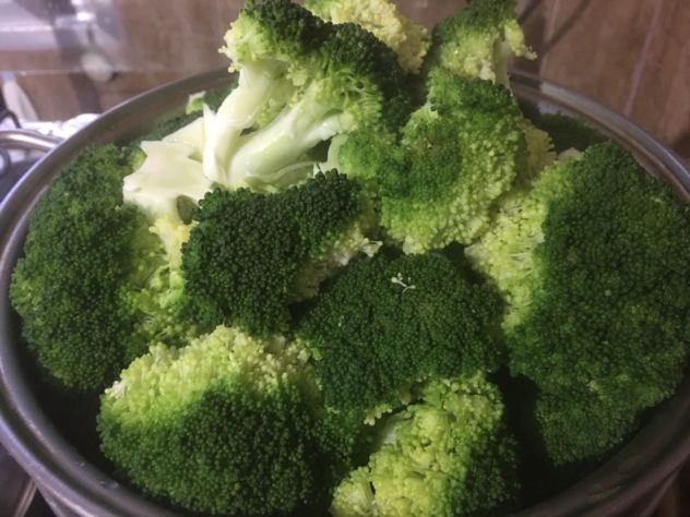brócolis ao vapor